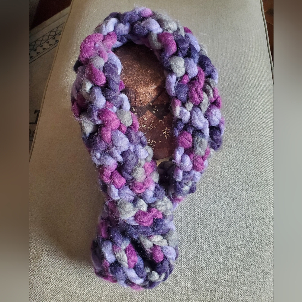 Handmade Knit Wool Infiniti Scarf